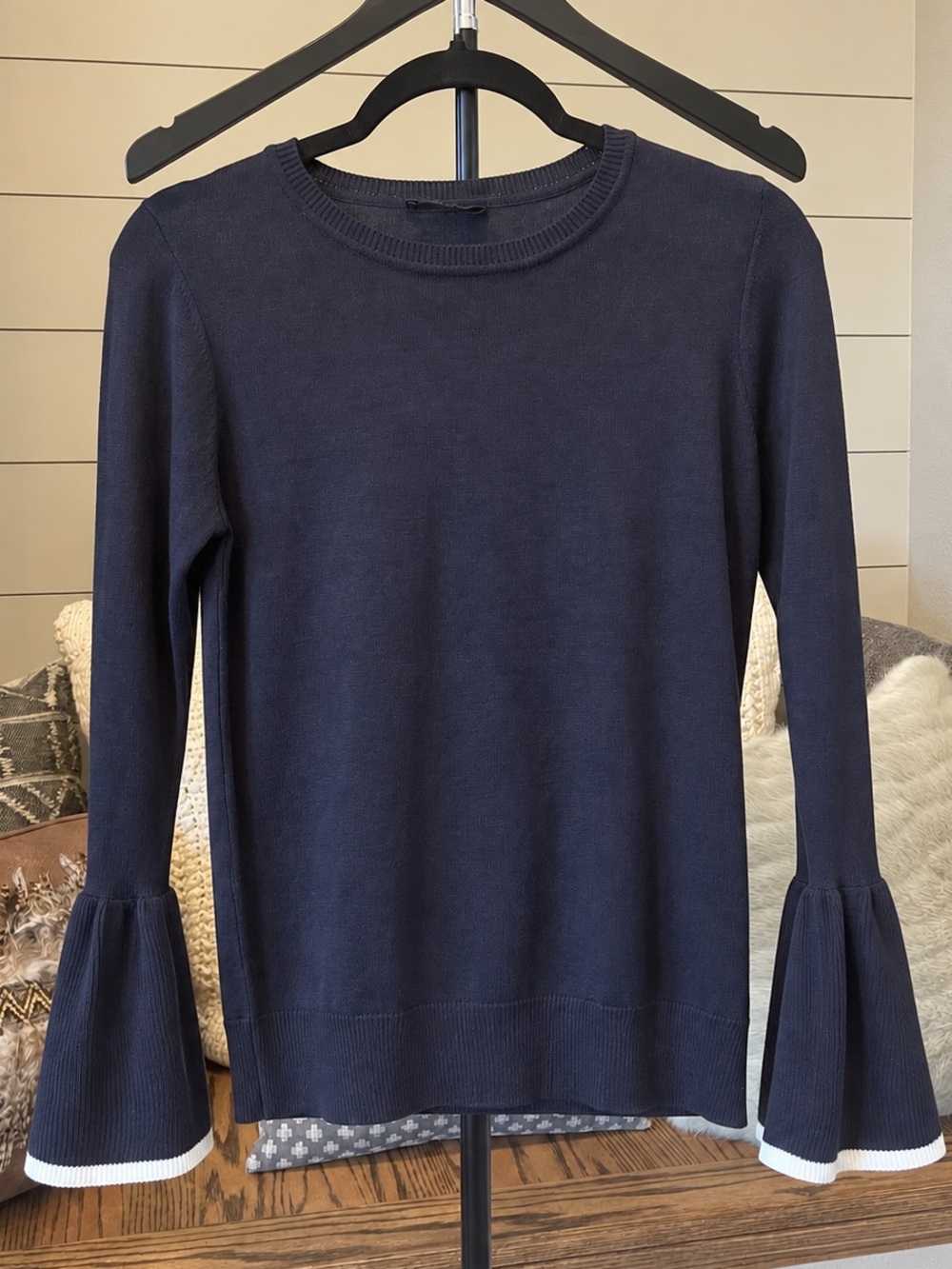 Tommy Hilfiger Navy Bell Sleeve with White Accent Sweater Size M